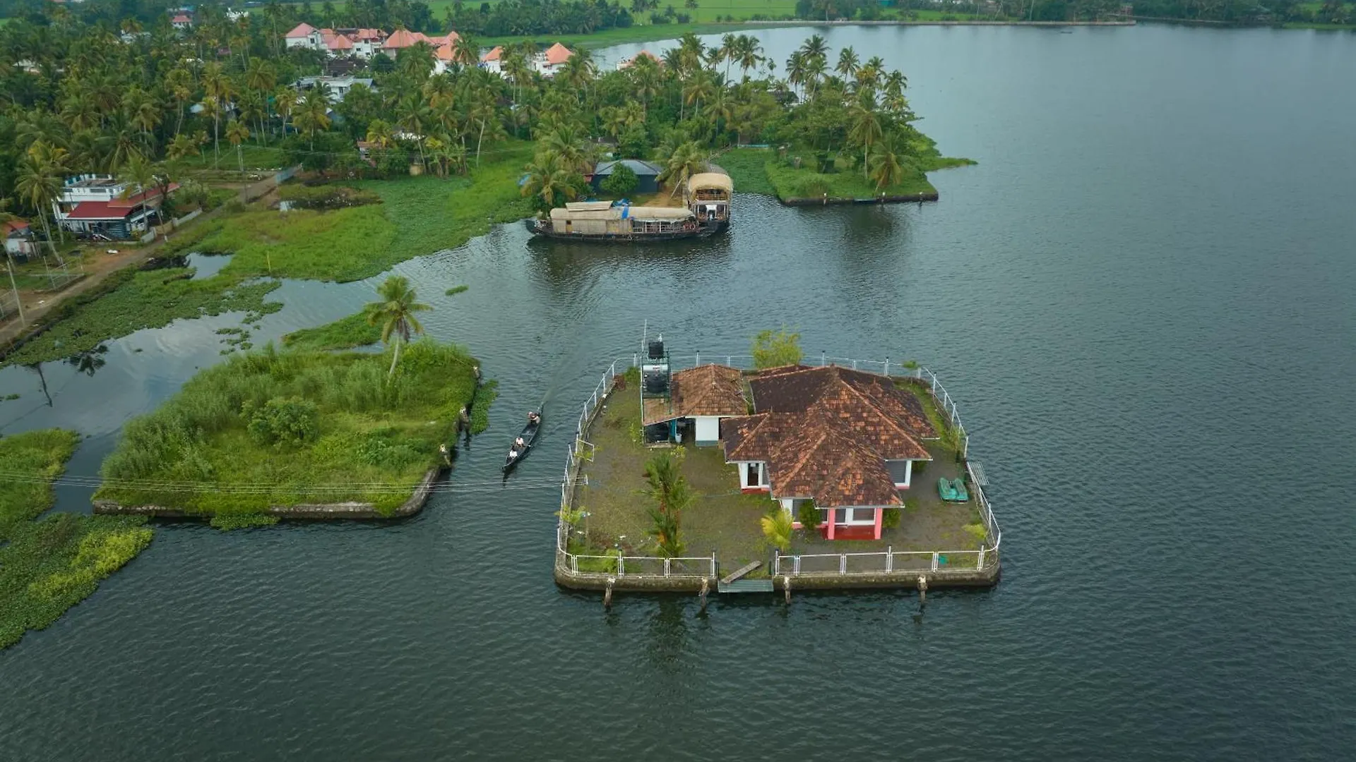 Miras Pmc Lakeshore Resort India