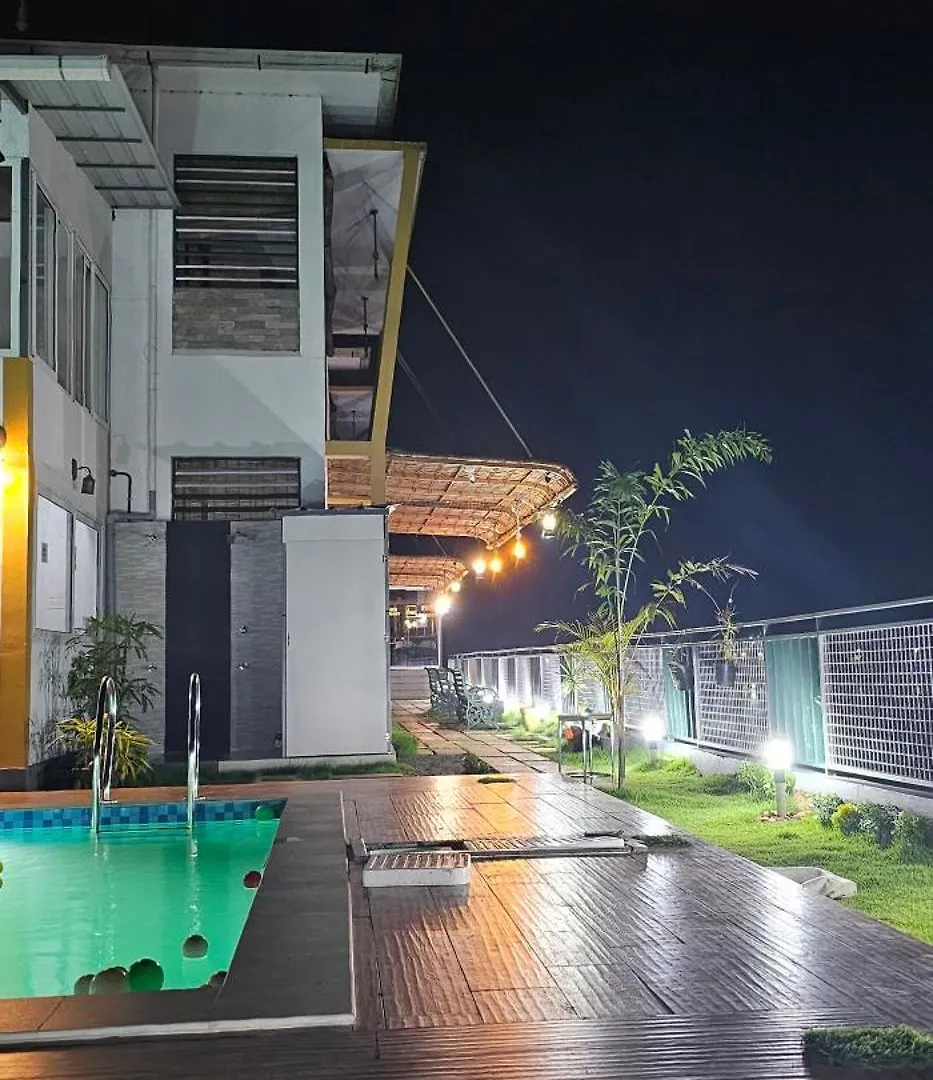 Miras Pmc Lakeshore Resort  Alappuzha