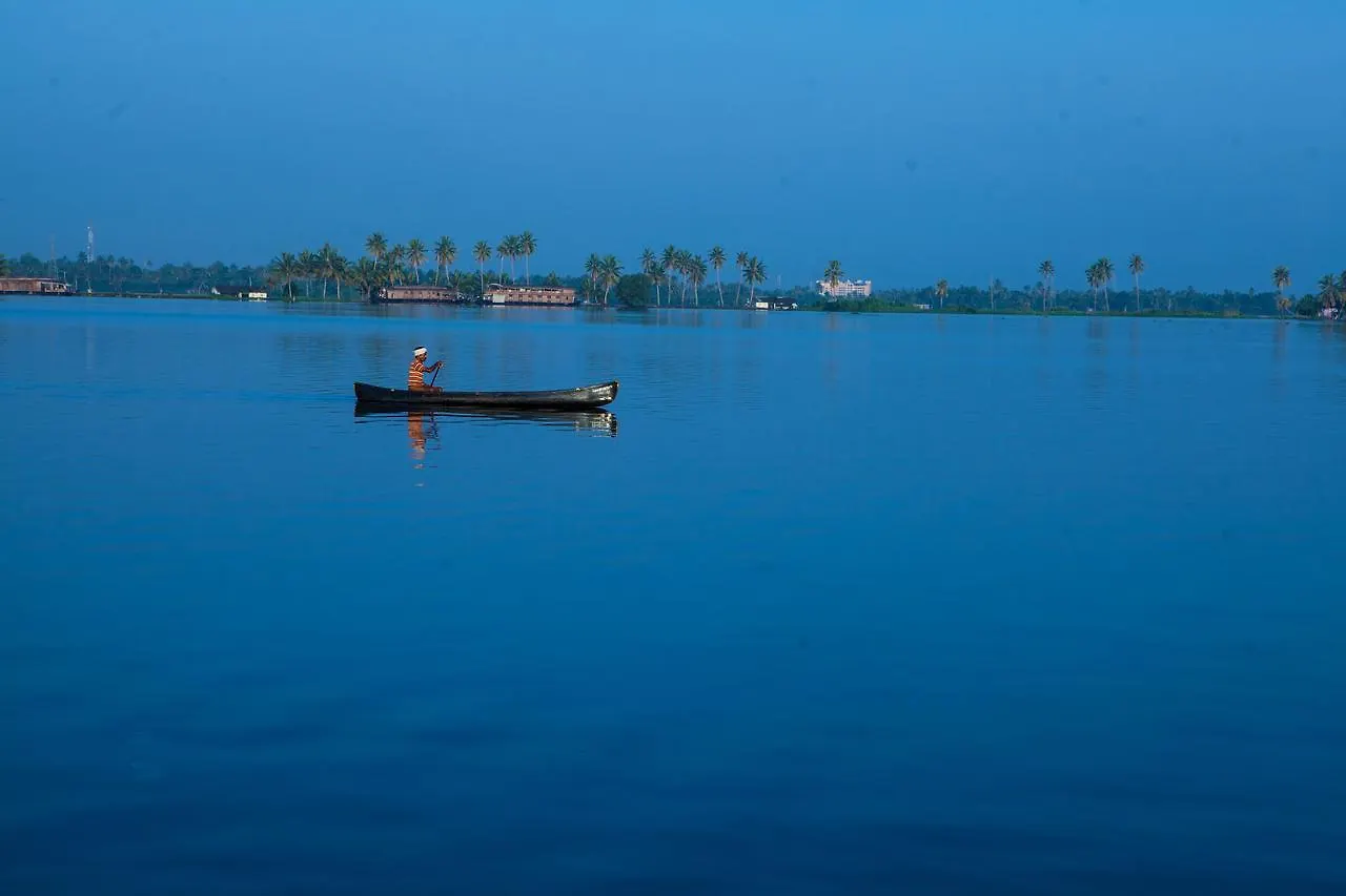 Miras Pmc Lakeshore Resort Alappuzha